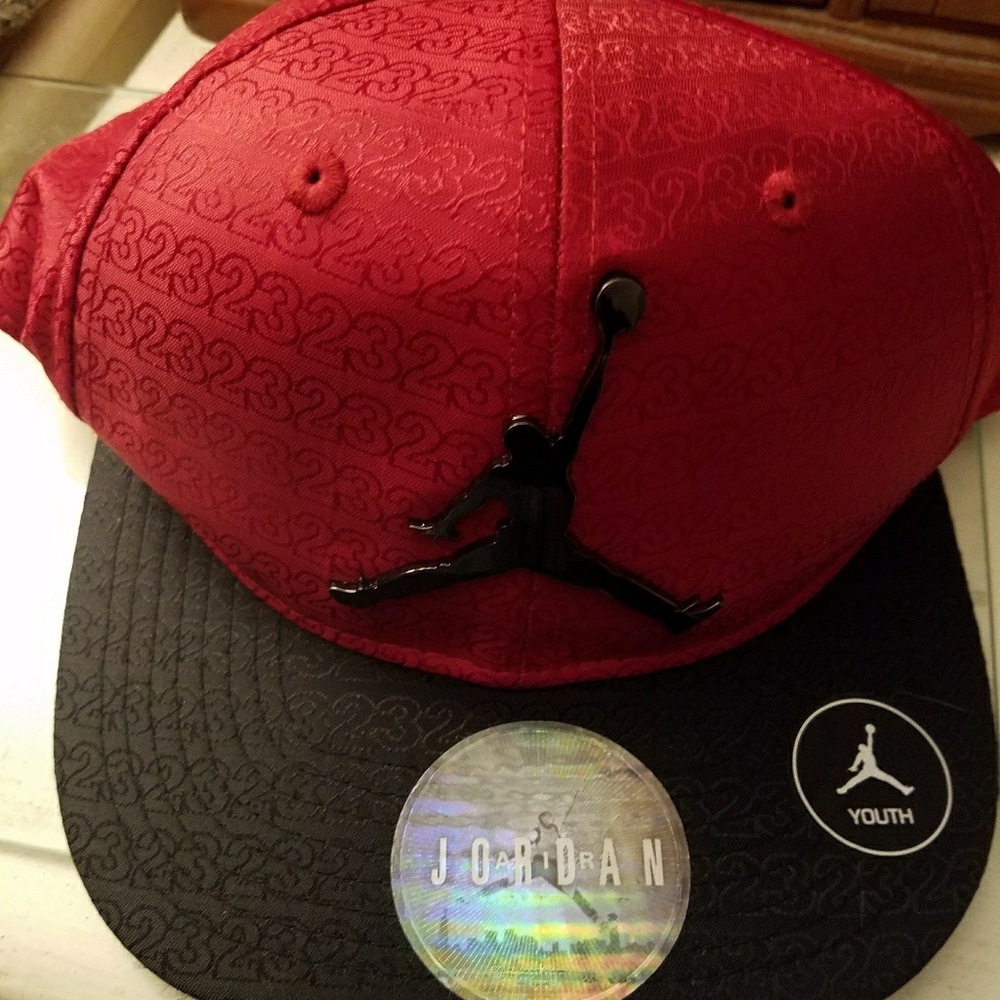 Jorden Hat